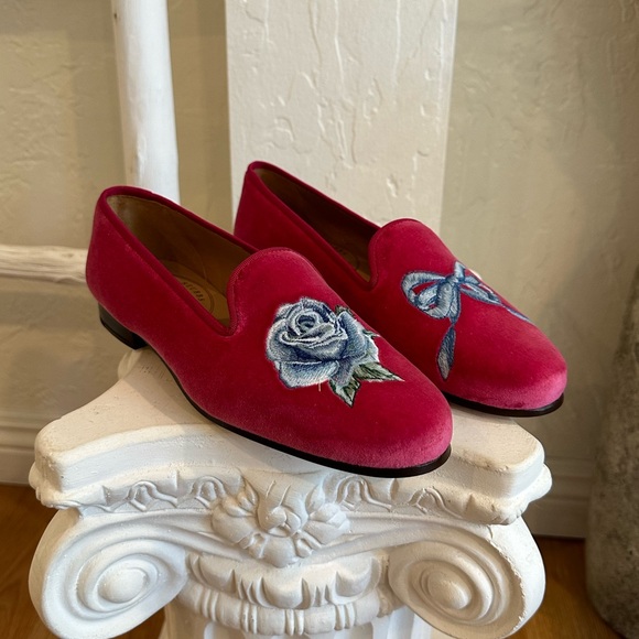 LoveShackFancy x Stubbs and Wootton Rose Bow Slipper in Fuchsia Pink Velvet - Picture 5 of 15